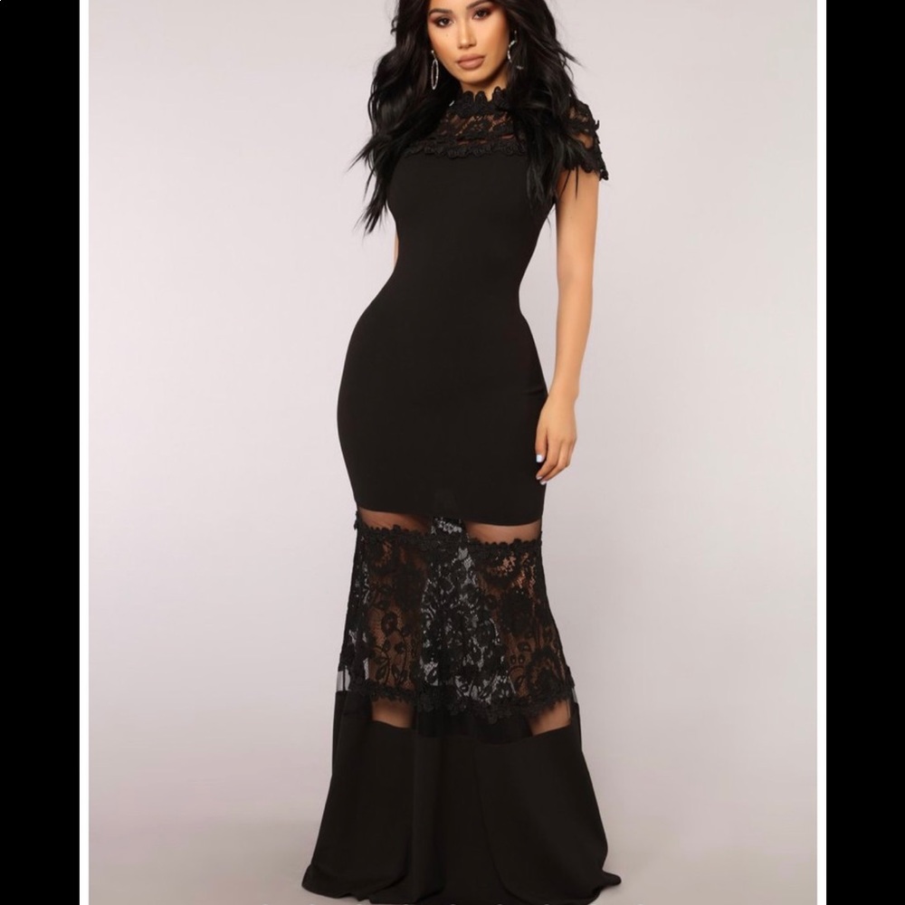 Black formal dress Size Medium